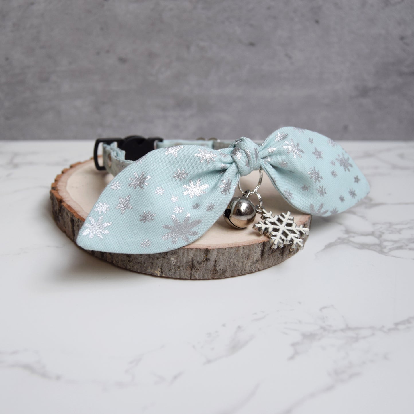 Winter Snowflake Cat Collar with Charm