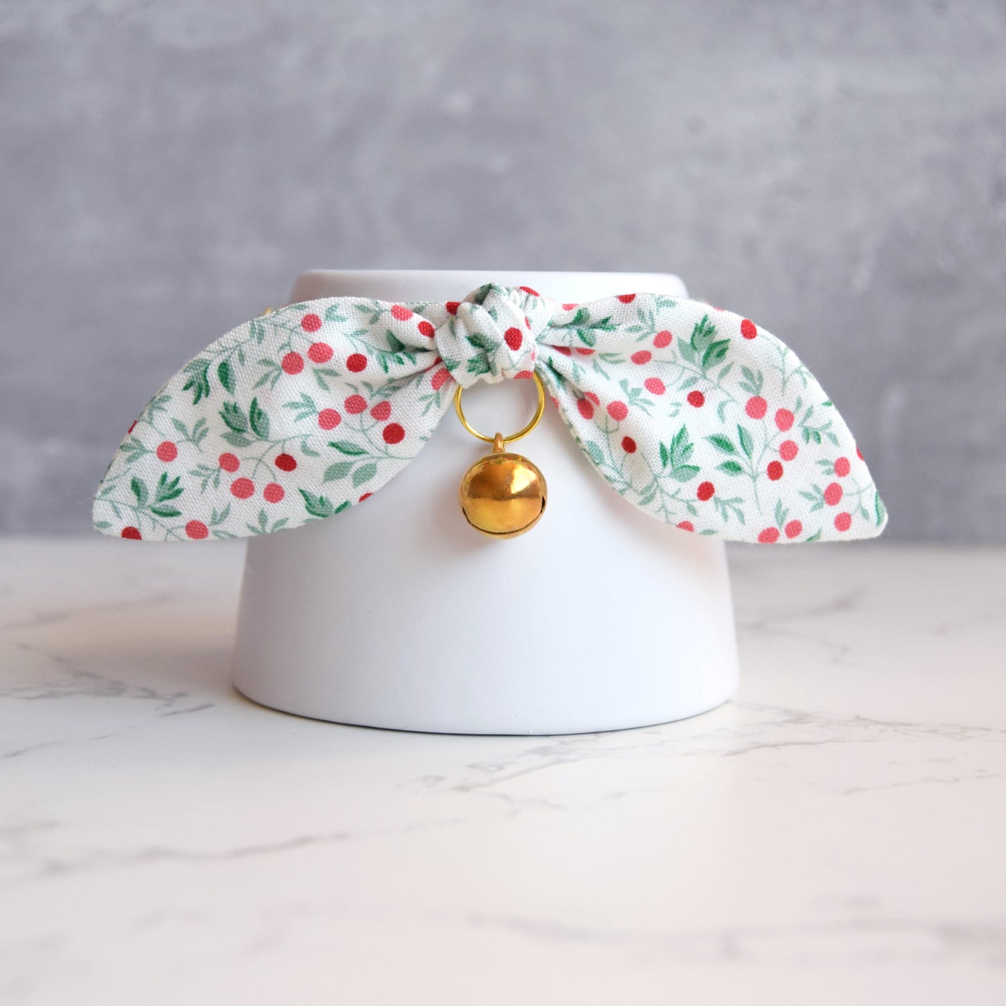 Mistletoe Bow Cat Collar