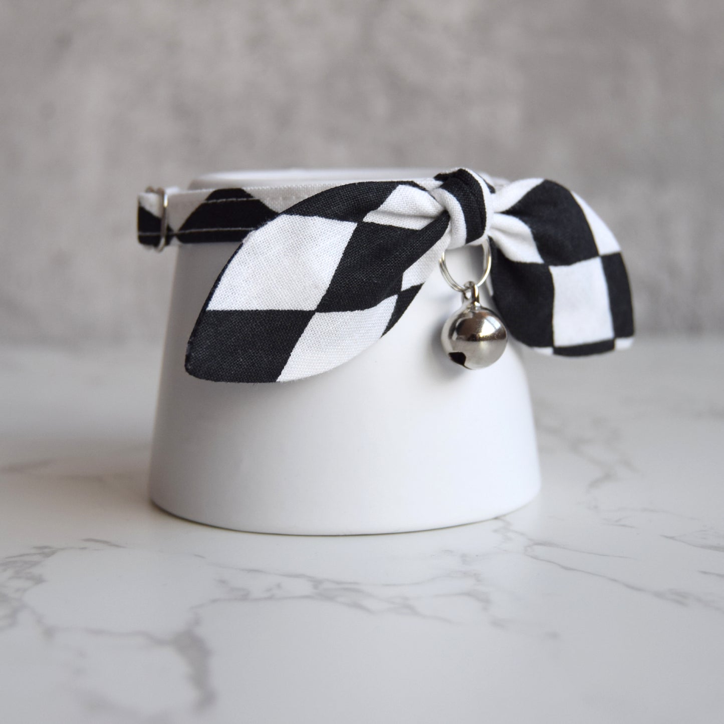 Black and White Gothic Bow Cat Collar