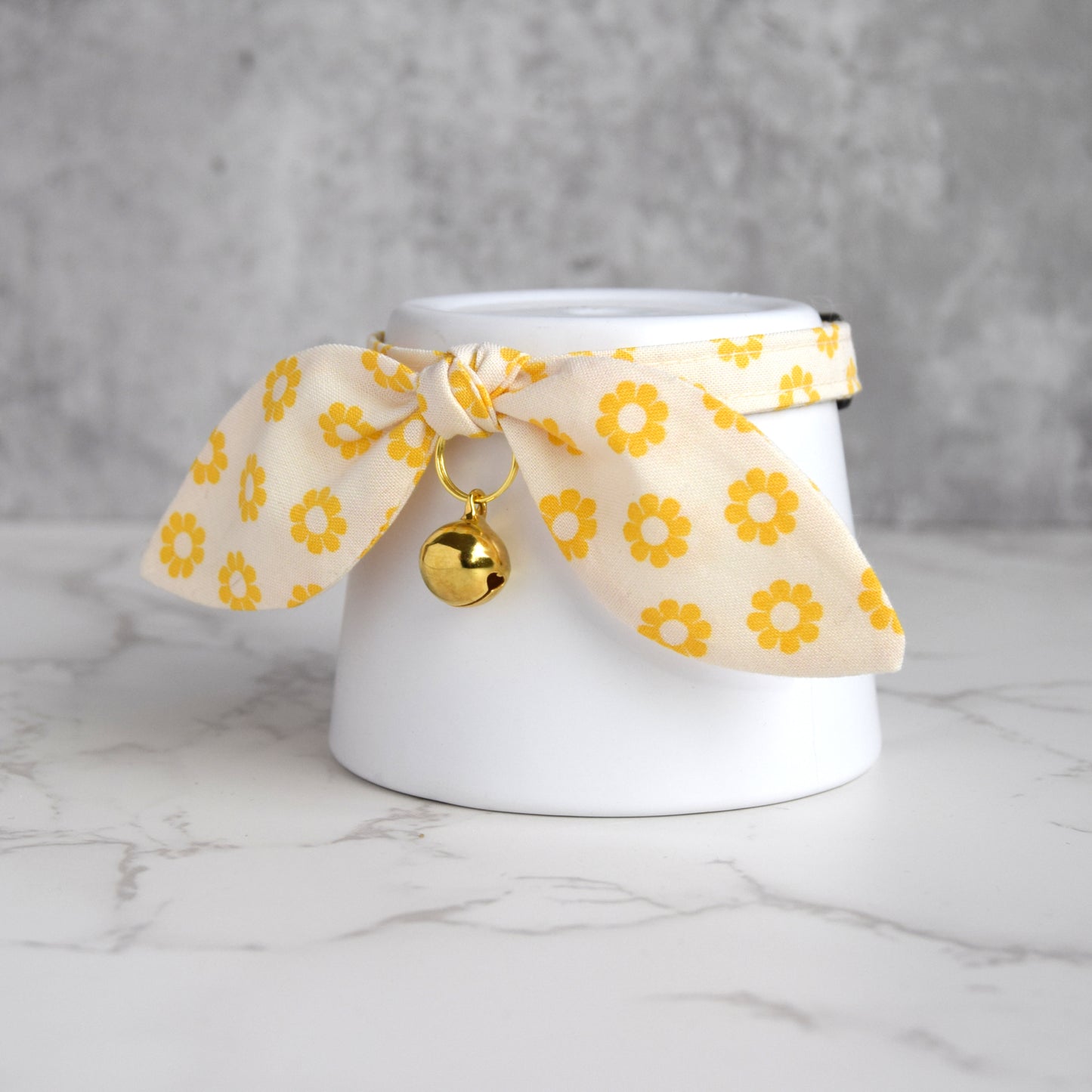 Yellow Retro Daisy Bow Cat Collar