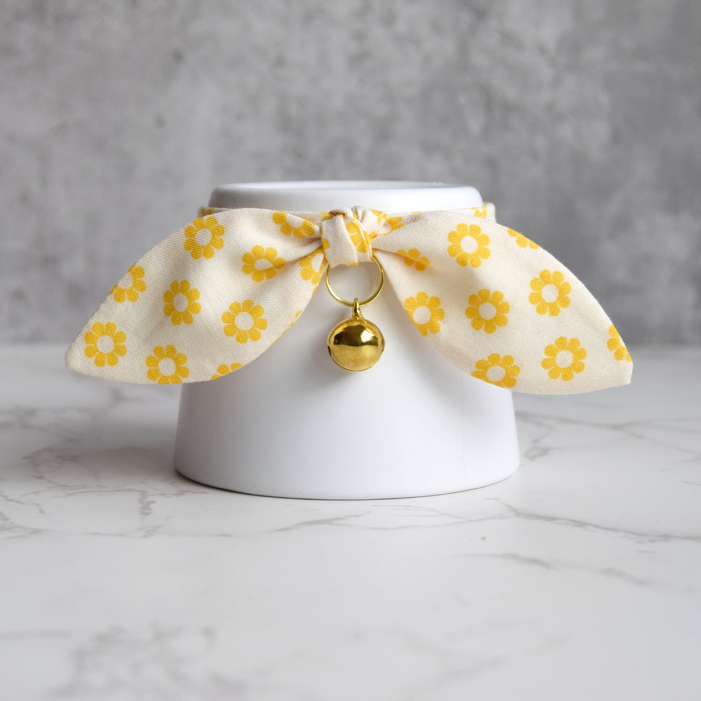 Yellow Retro Daisy Bow Cat Collar