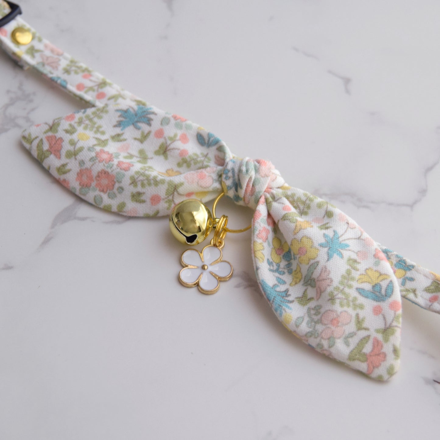 White Floral Cat Collar with Charm