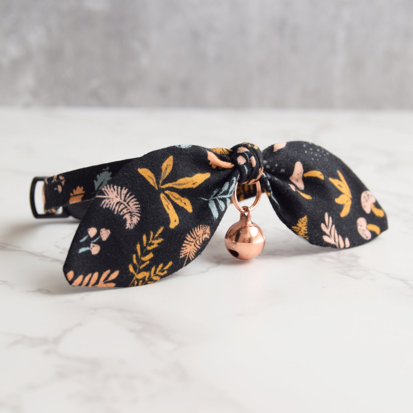 Black Woodland Bow Cat Collar