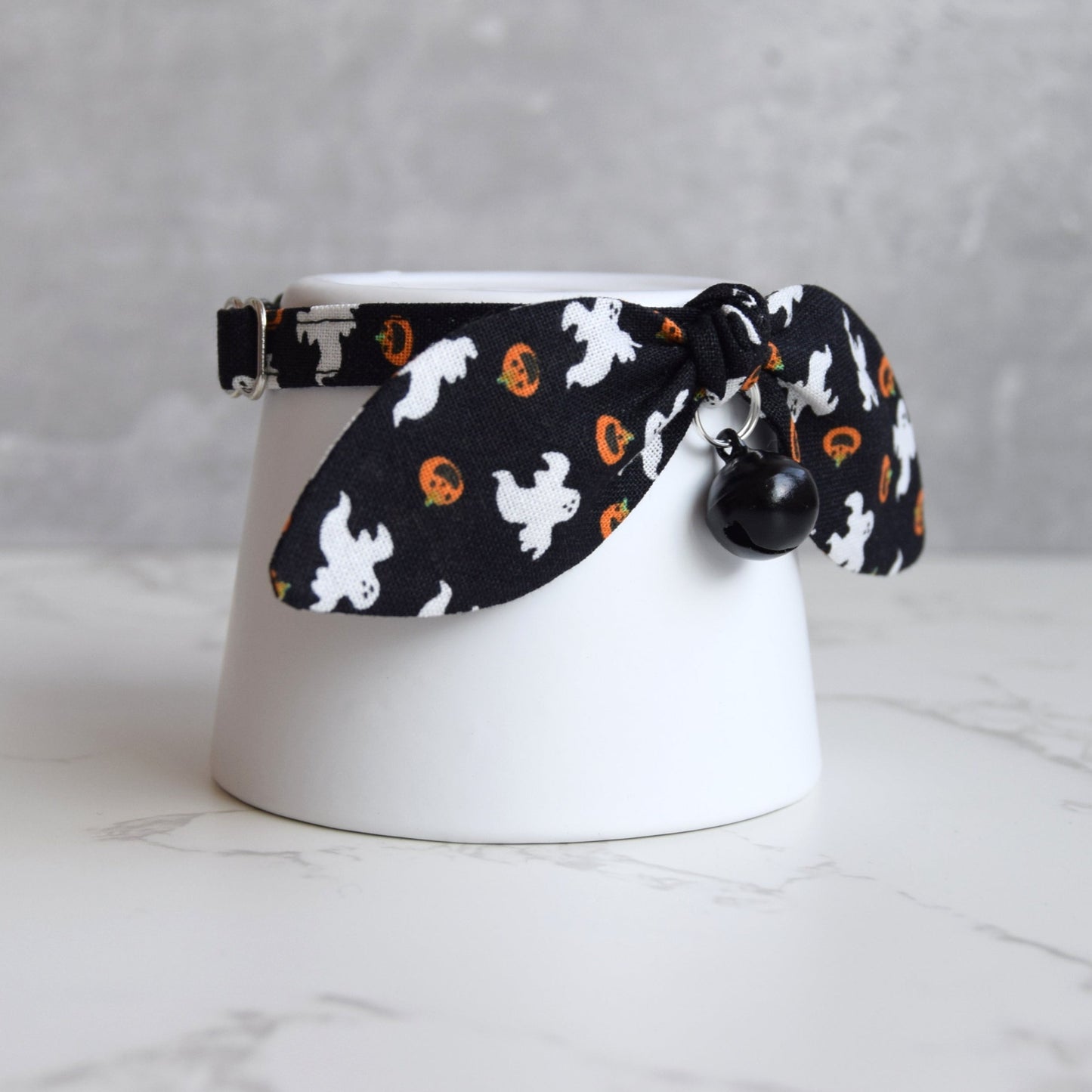 Spooky Ghost Bow Cat Collar