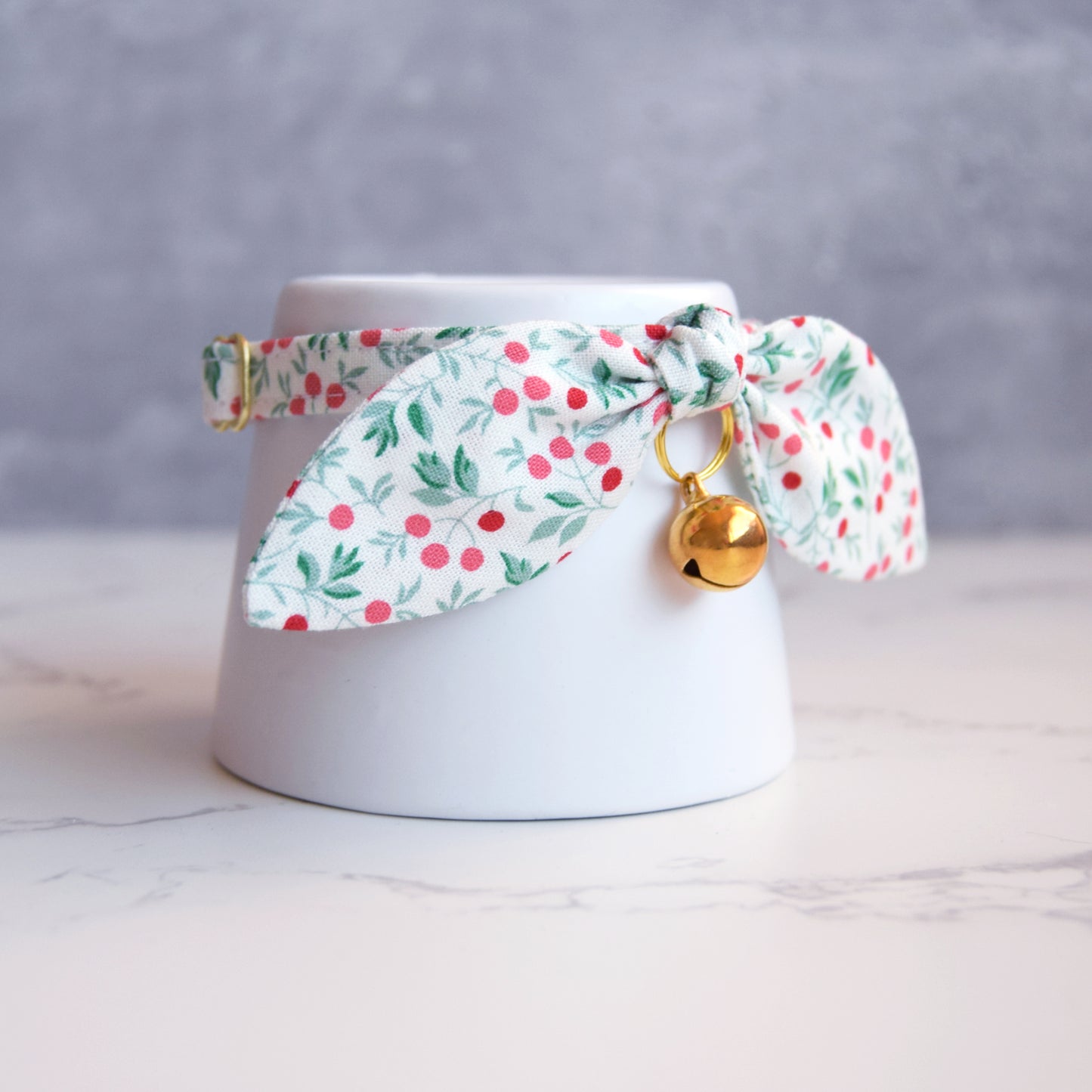 Mistletoe Bow Cat Collar