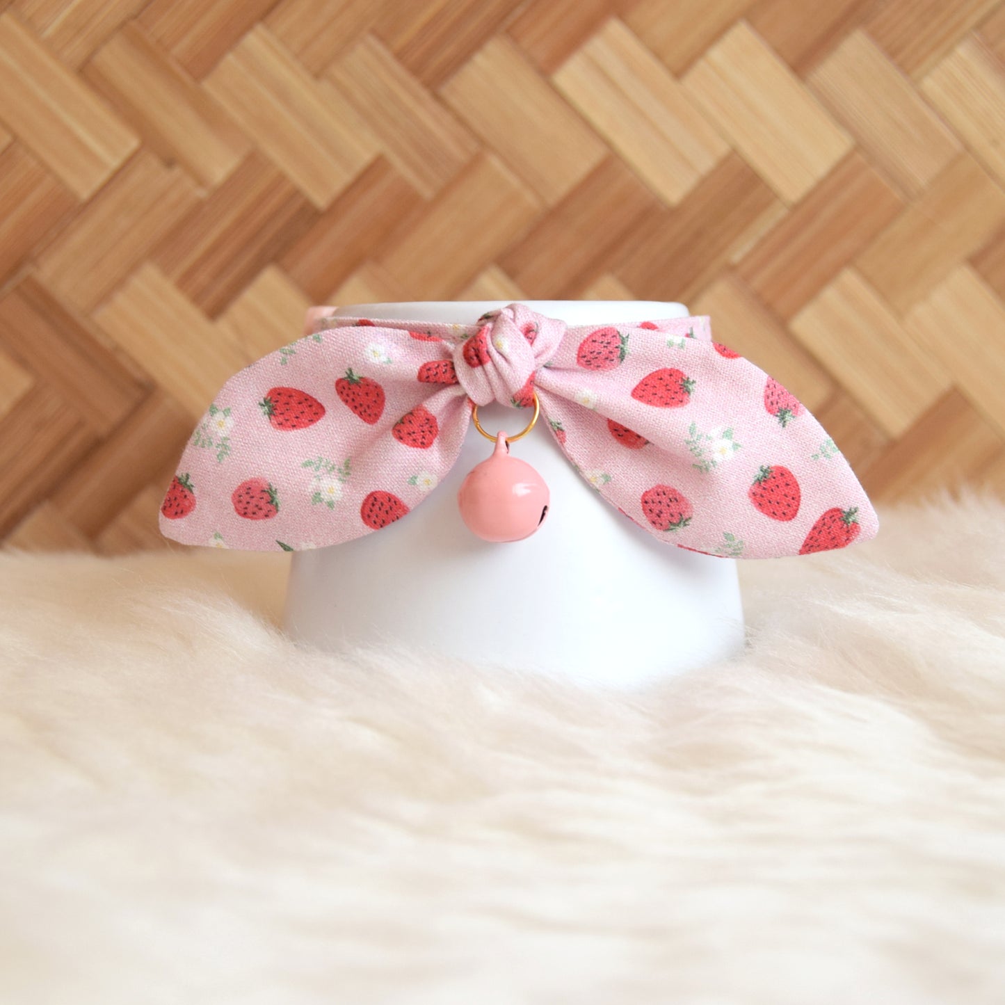 Cria & Co Cat Collar with Bow and Pink Bell