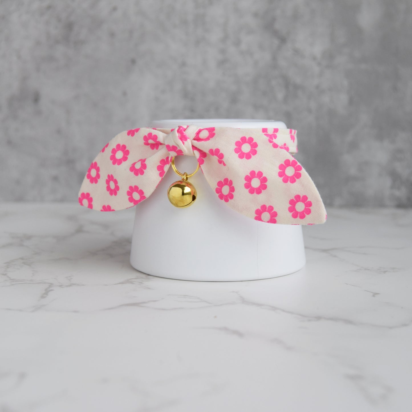 Neon Pink Retro Daisy Bow Cat Collar